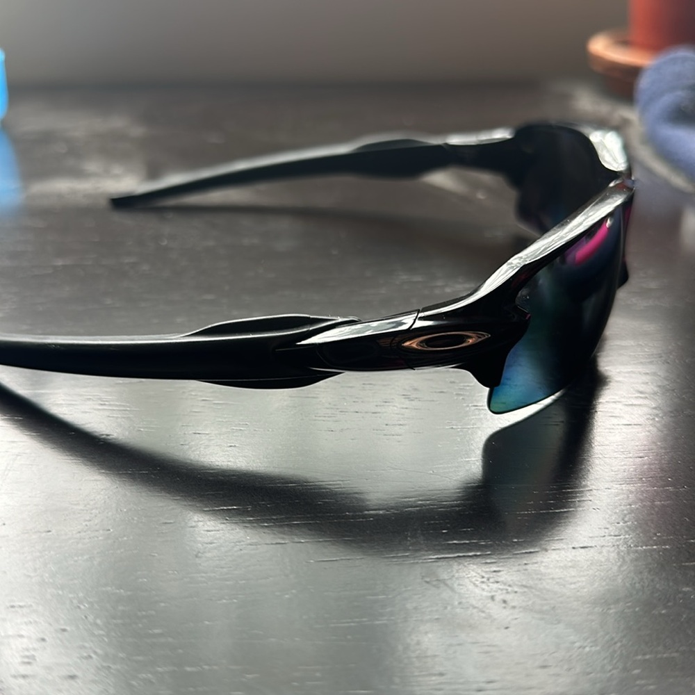 Like new Oakley flak 2.0 - Picture 9 of 10